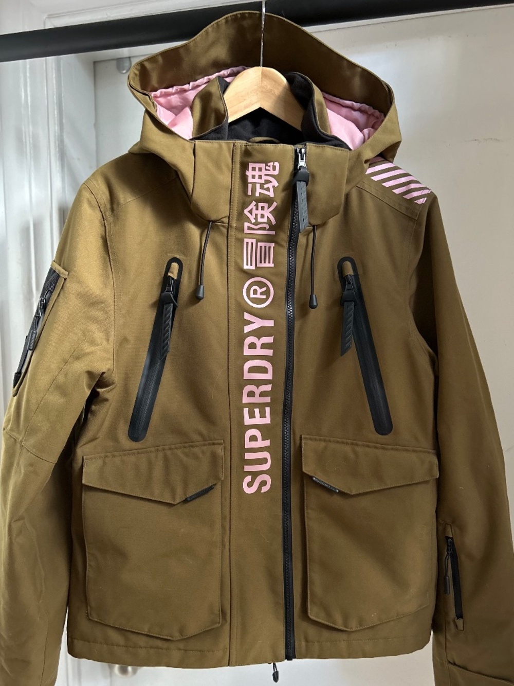 Superdry Ultimate Rescue Ski Snowboard Jacket Olive Pink Size 10
